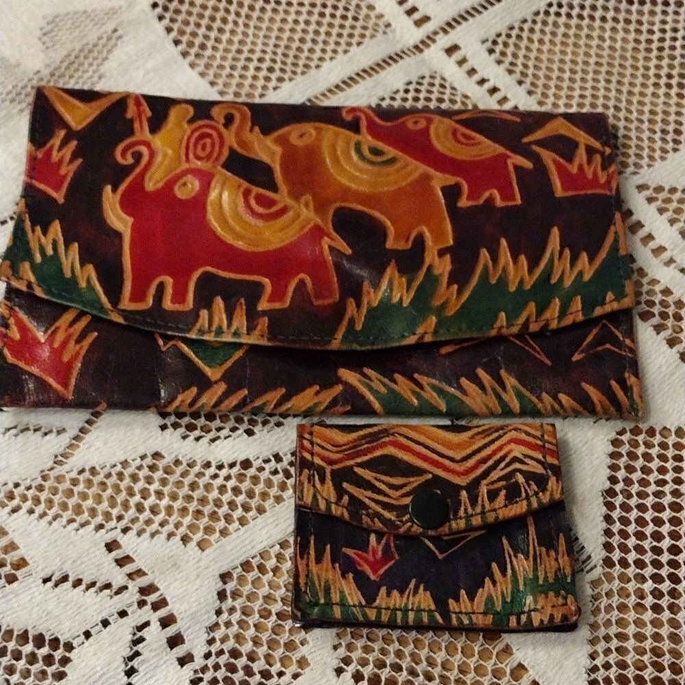 Leather wallet and matching coin purse